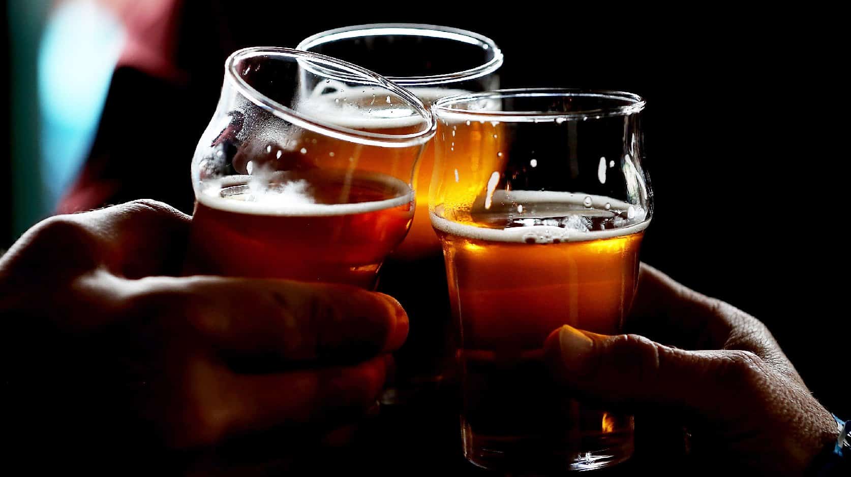 How to Properly Taste a Craft Beer A Guide to follow